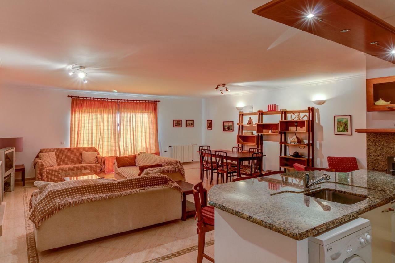 דירות אריסרייה Casa Melo מראה חיצוני תמונה